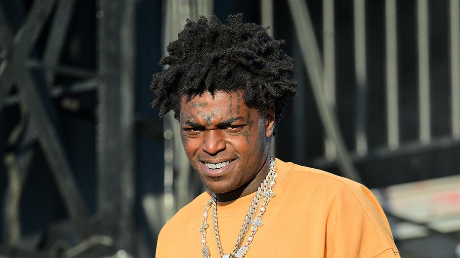 Rapper Kodak Black throws rocks at news crew moments after being released from jail: report