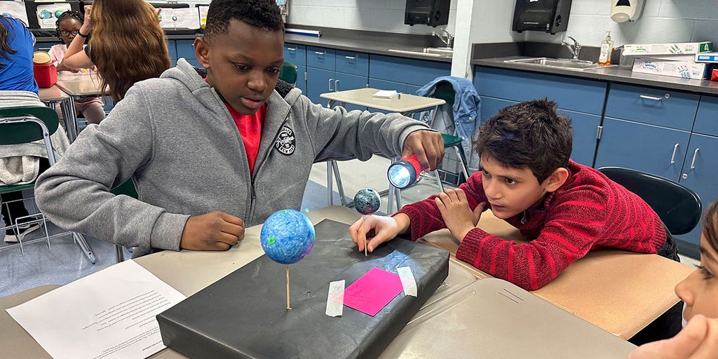 US schools embrace rare teaching opportunity offered by 2024 solar eclipse - Vimarsana News