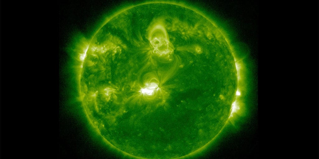 Geomagnetic storm hits Earth creating northern lights, disrupting radio communications - Vimarsana News
