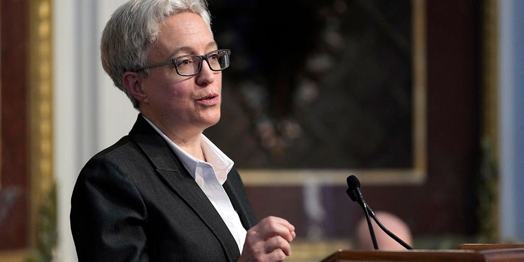 Oregon governor signs bill recriminalizing hard drugs, completing liberal experiment U-turn - Vimarsana News