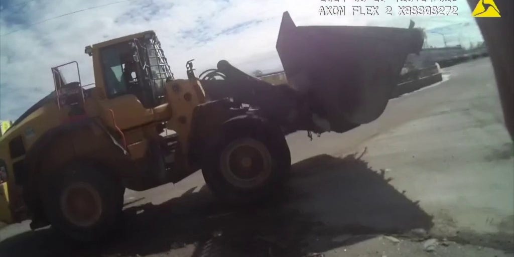 Georgia suspect who hijacked frontloader stopped when he is flipped by another frontloader - Vimarsana News