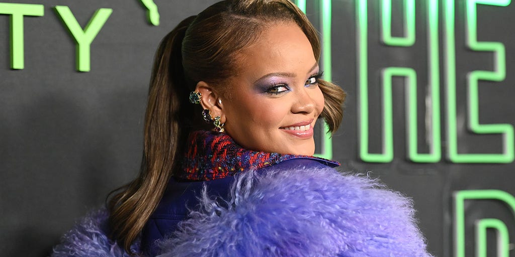 Rihanna's nun-themed magazine cover prompts social media backlash: 'In poor taste' - Vimarsana News