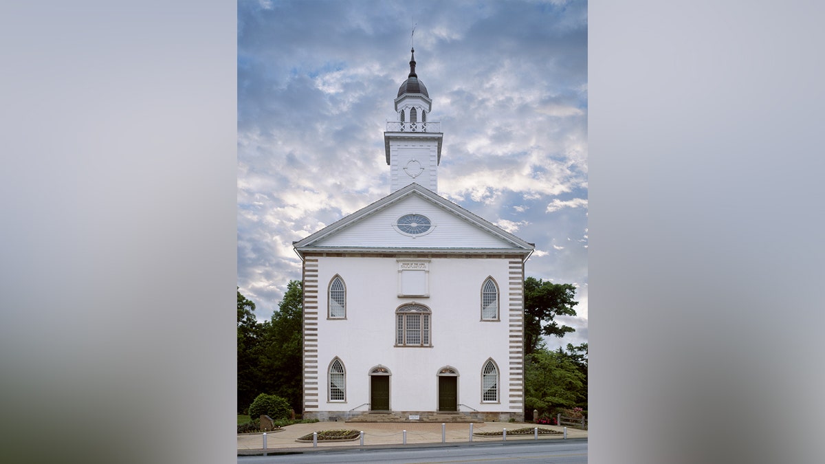 kirtland temple picture