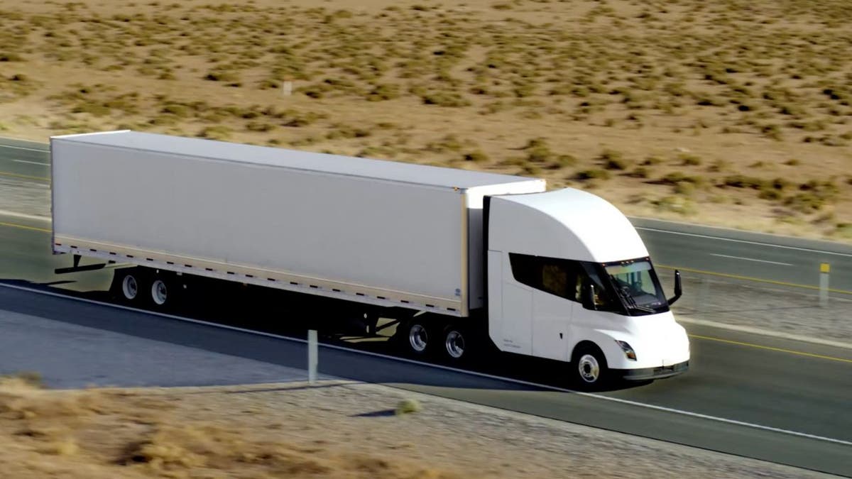 Tesla Semi 1