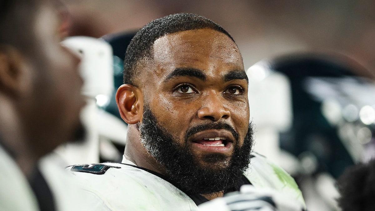 Eagles' Brandon Graham Signs One-year Deal Ahead Of Farewell Season ...