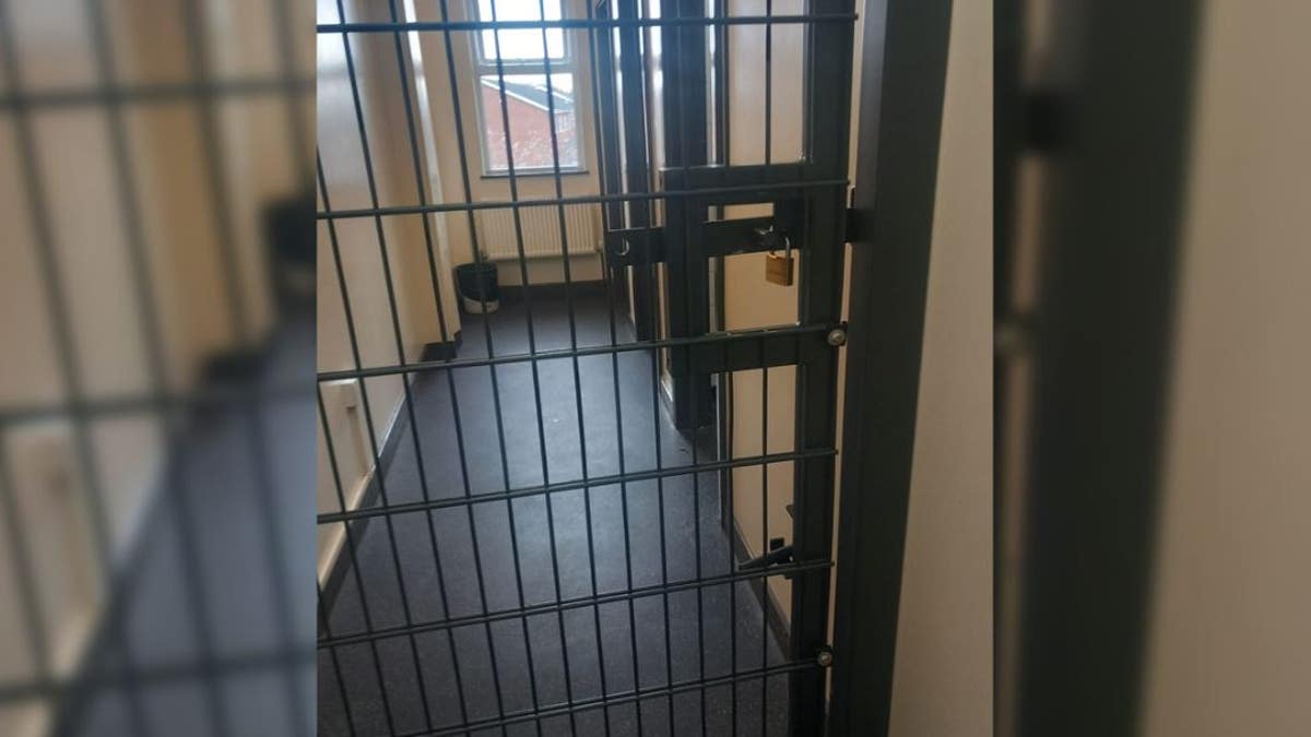 uk school puts cage doors on bathrooms