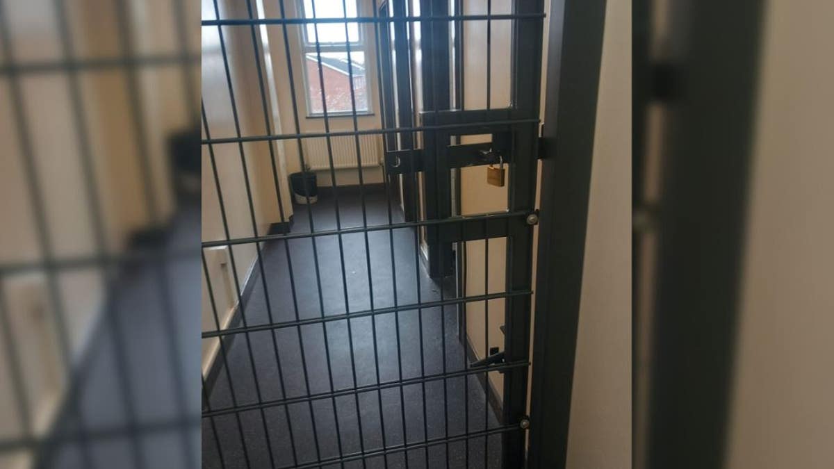 uk school puts cage doors on bathrooms