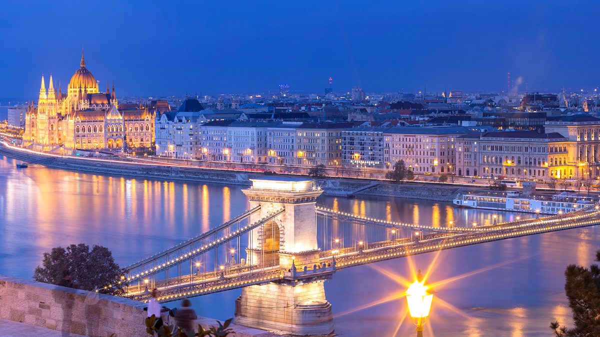 visit hungary budapest