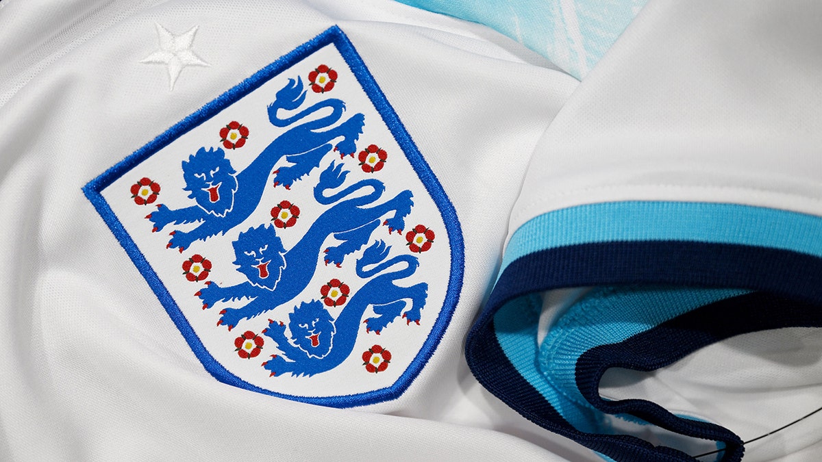 General image of England soccer jersey