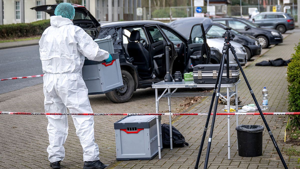 German forensics team