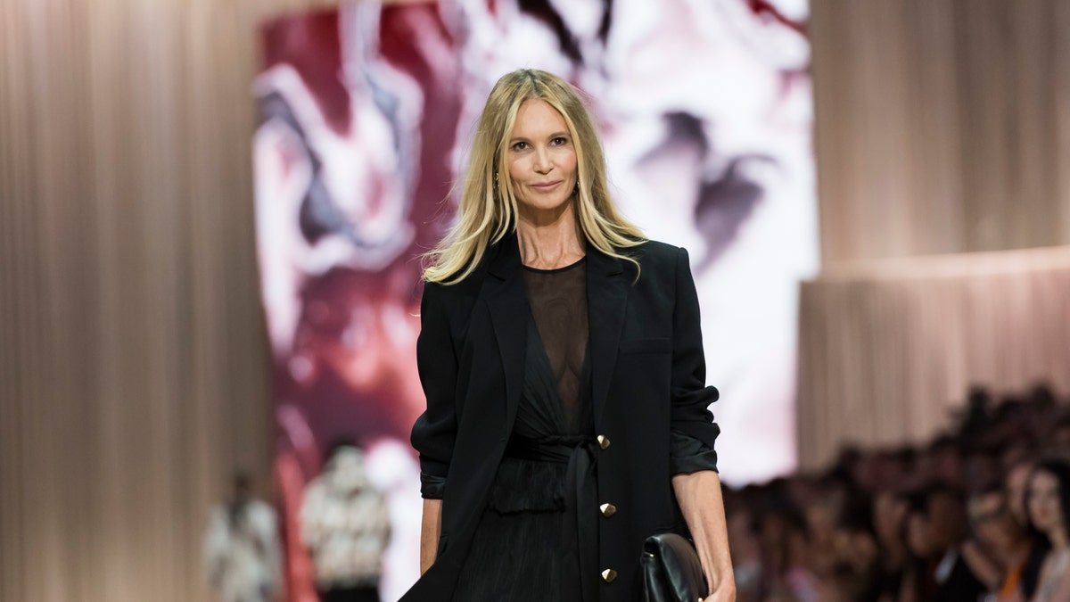Elle Macpherson Returns To The Runway At Melbourne Fashion Week