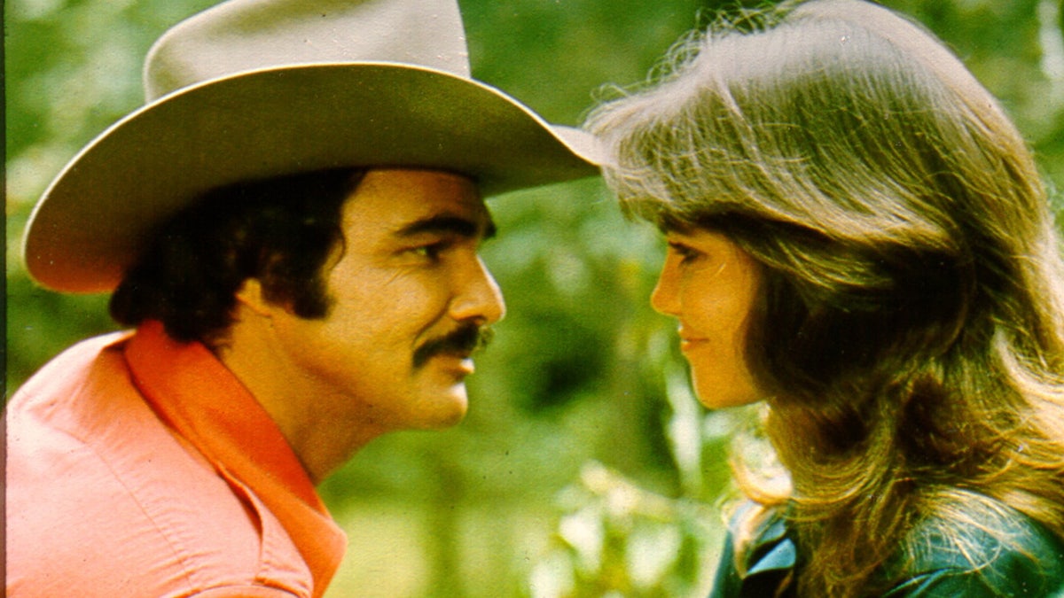 Burt Reynolds and Sally Field in a scene from Smokey and the Bandit