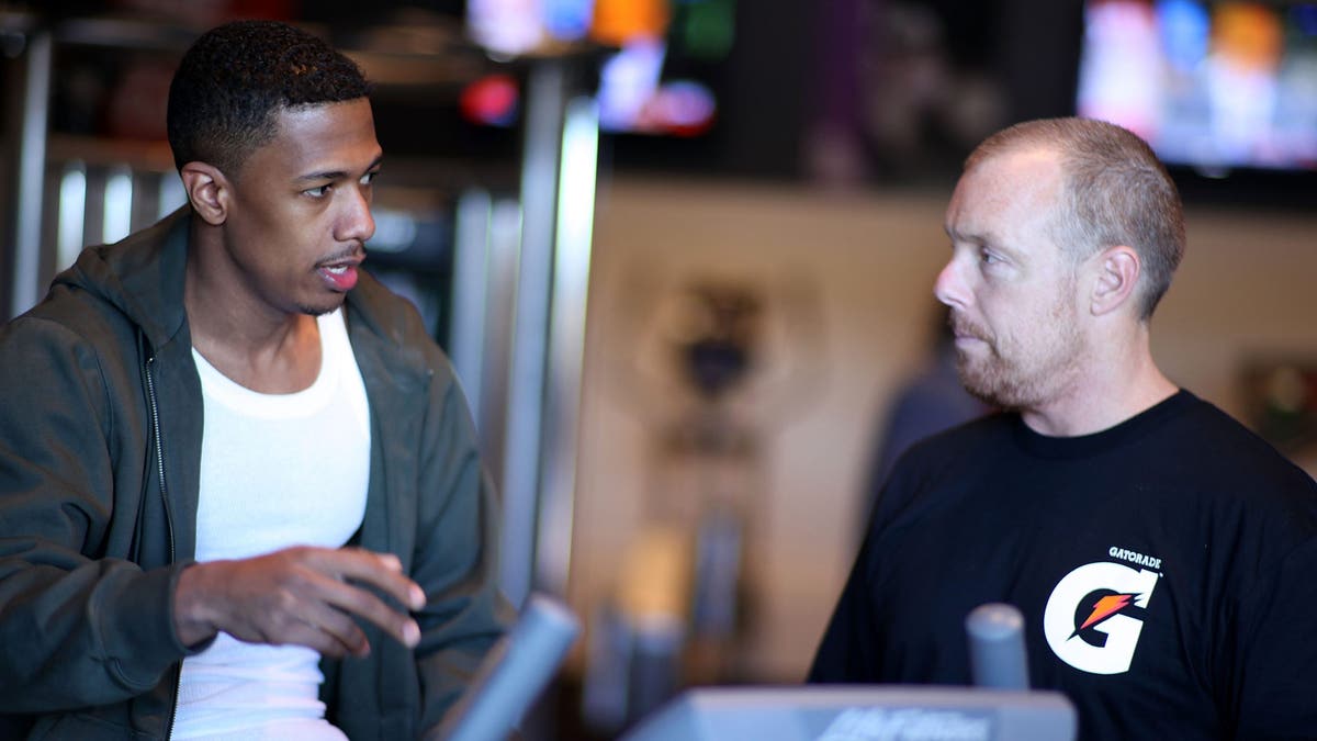 Gunnar Peterson training actor Nick Cannon