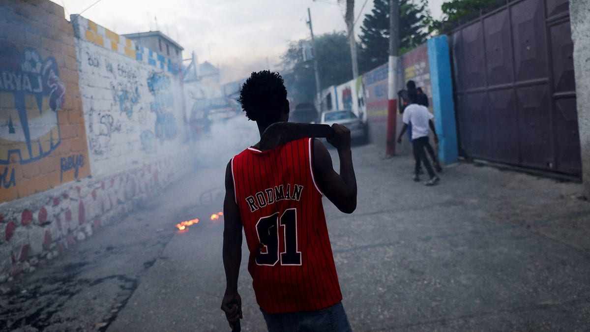 Nemiri na Haitiju u Port-au-Princeu