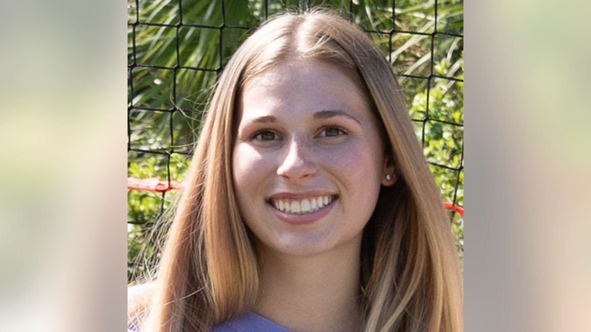 Olivia Krolczyk is an ambassador for the Leadership Institute’s Riley Gaines Center.