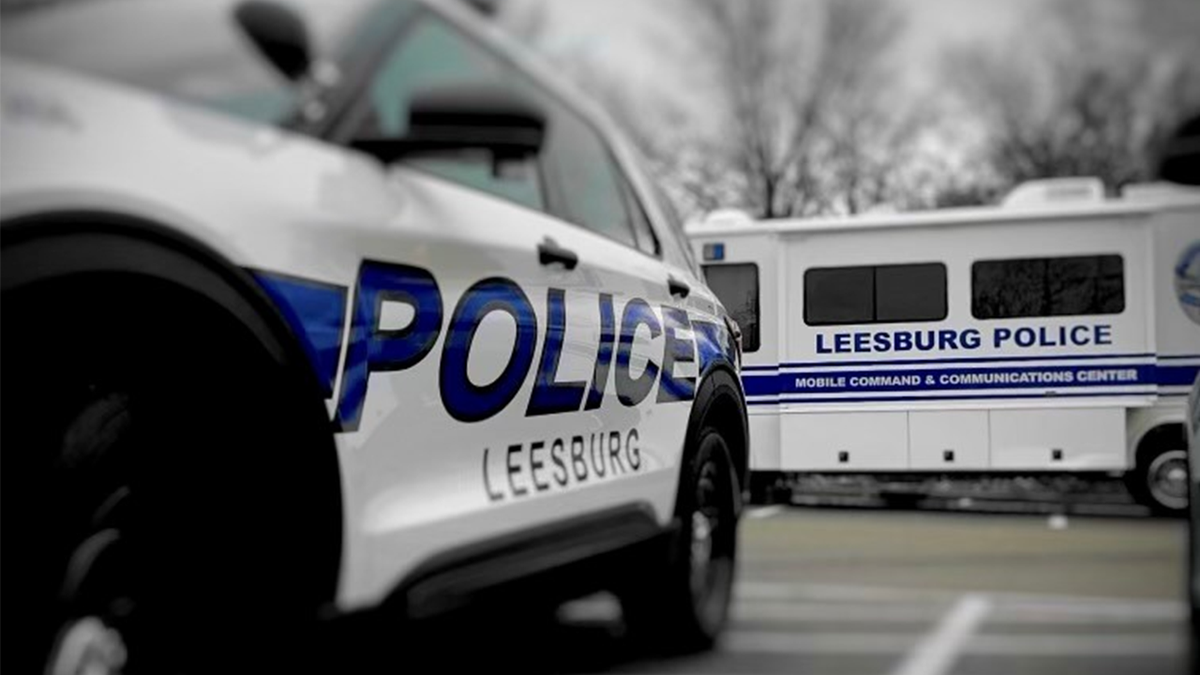 Leesburg Police car