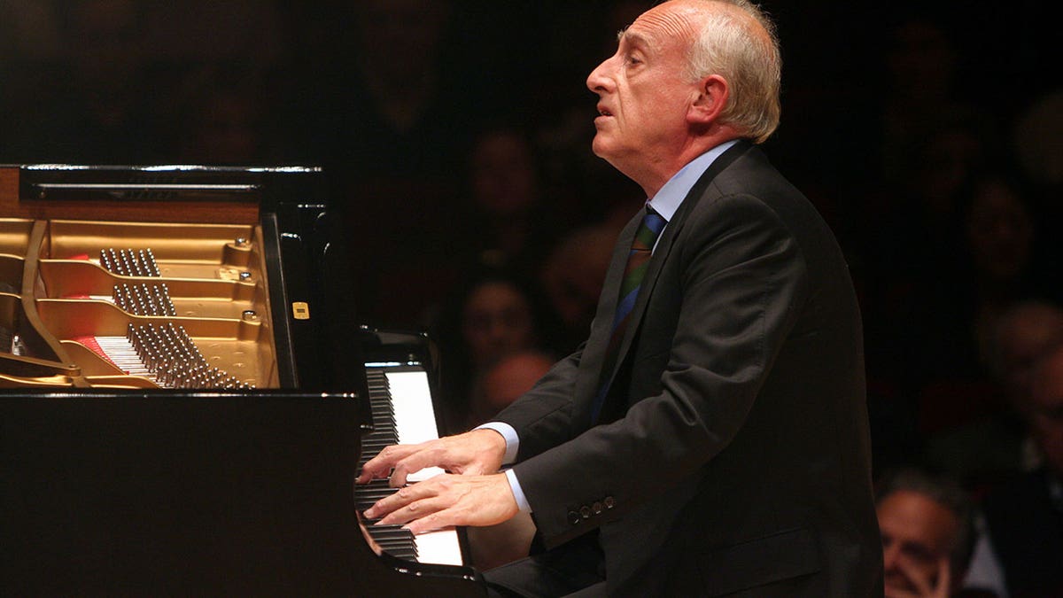 Maurizio Pollini