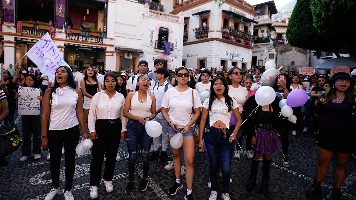 Mexico women