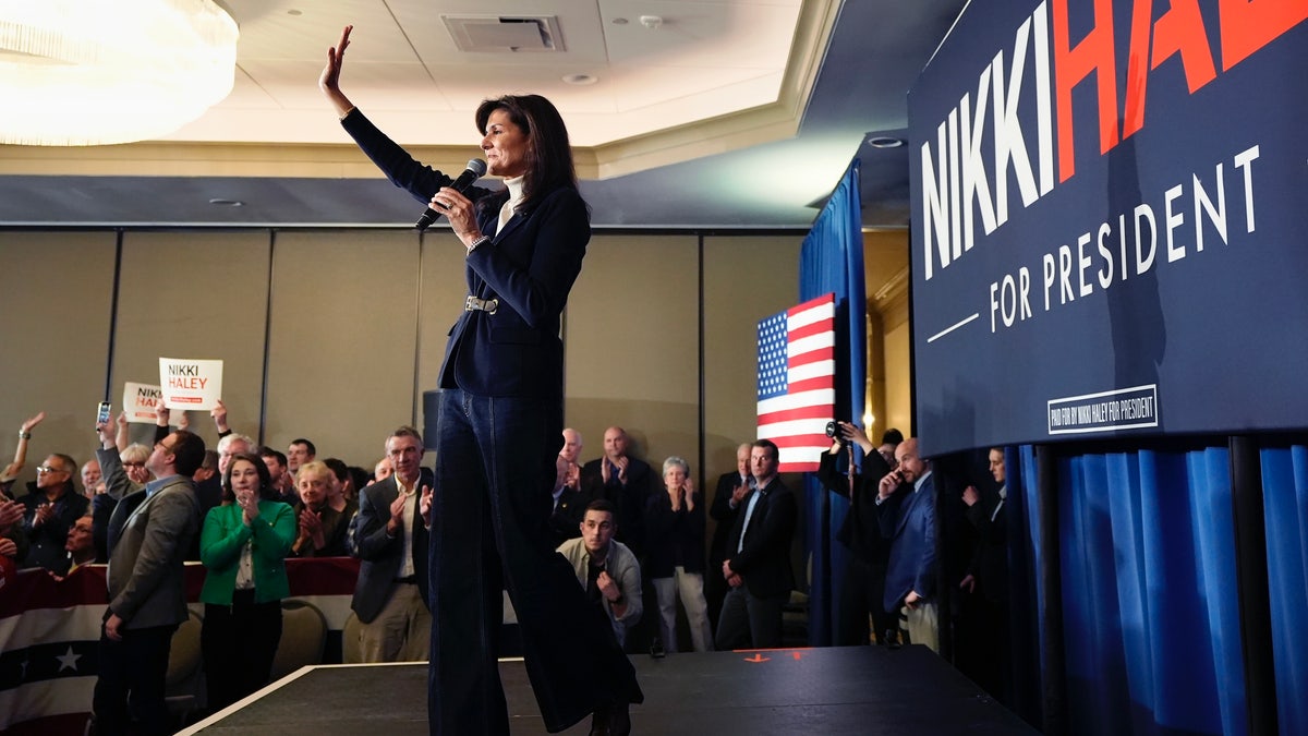 Republican presidential candidate former UN Ambassador Nikki Haley wraps up her speech at a campaign event in South Burlington, Vermont, Sunday, March 3, 2024. (AP Photo/Michael Dwyer)