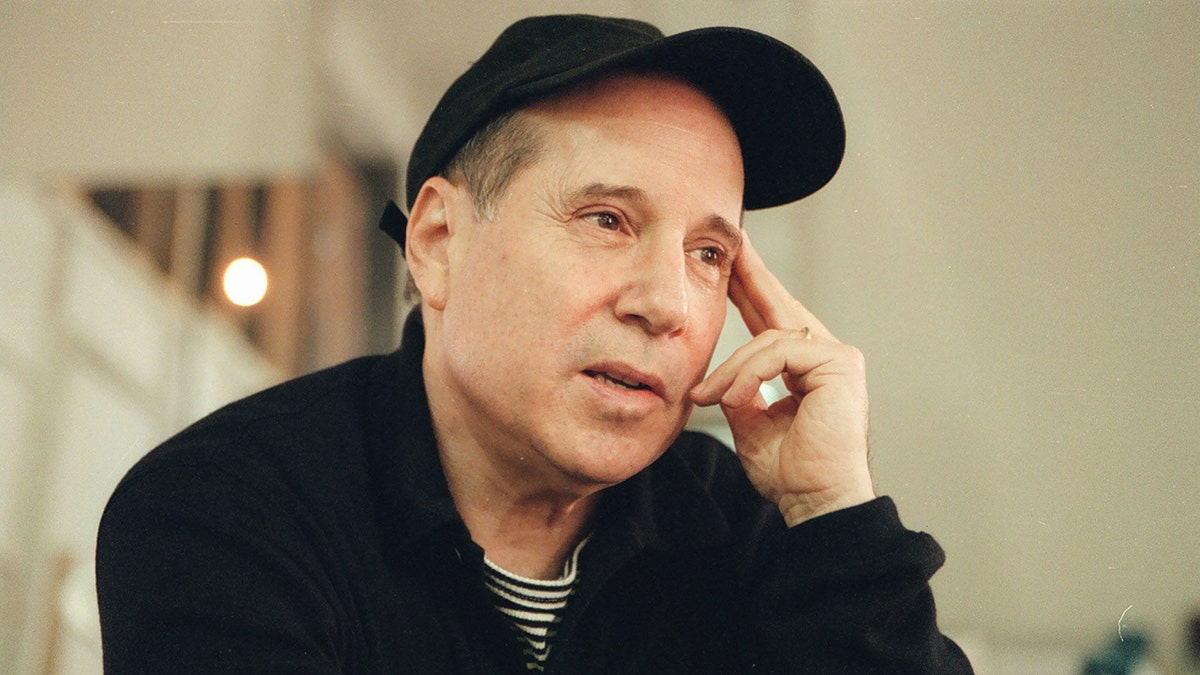 Close up on Paul Simon