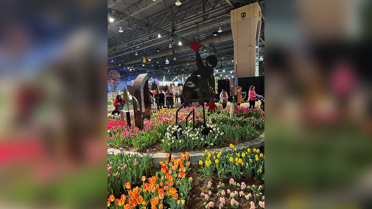 Philadelphia Flower Show in full bloom celebrates community bonds