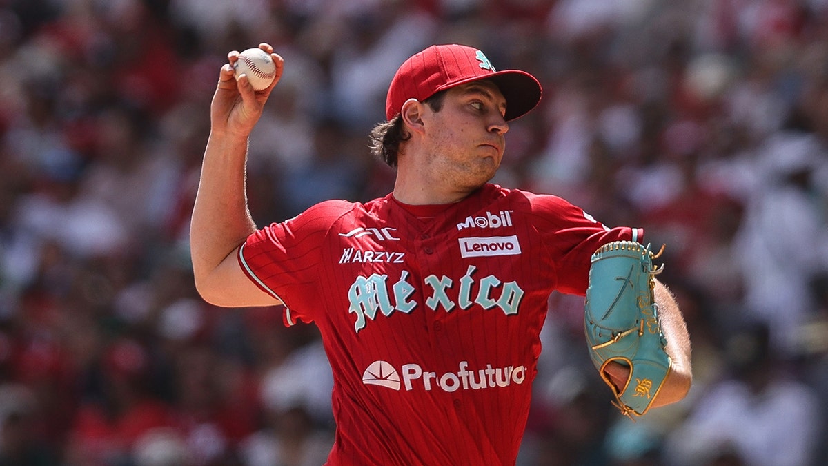 trevor bauer pitching in mexico