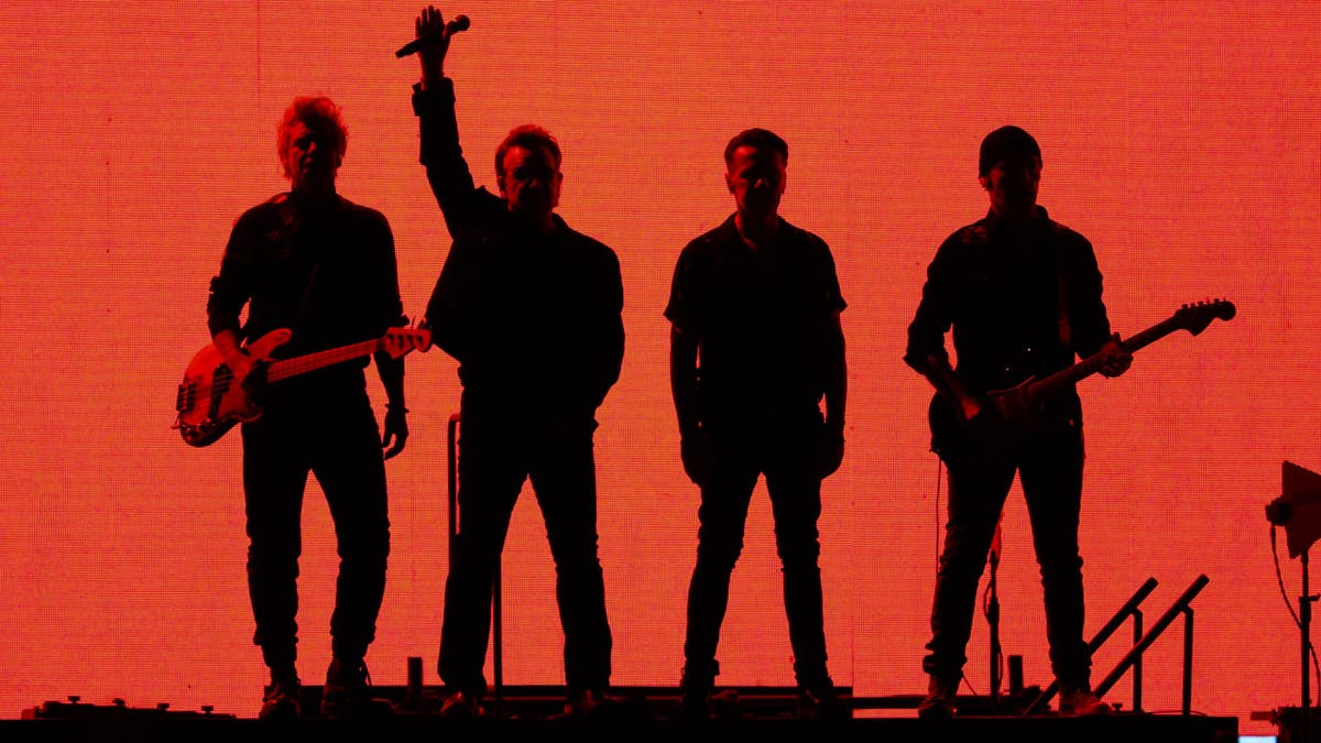 U2 en el escenario