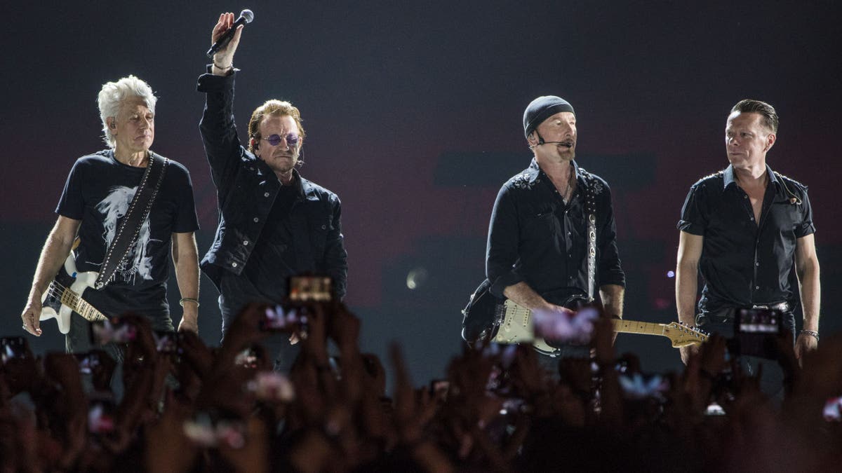 U2 en el escenario de la India