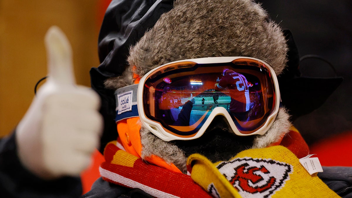 Chiefs Fans That Suffered Frostbite At 4th-coldest Game In NFL History ...