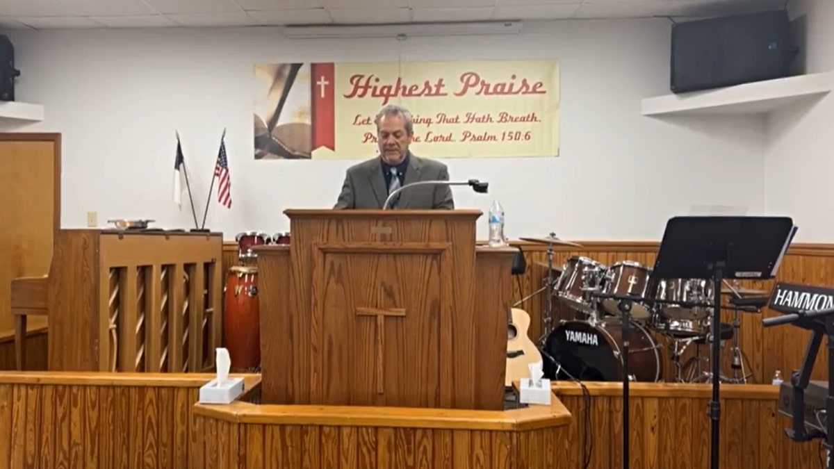 Kenneth Jones preaching at High Praise Ministries