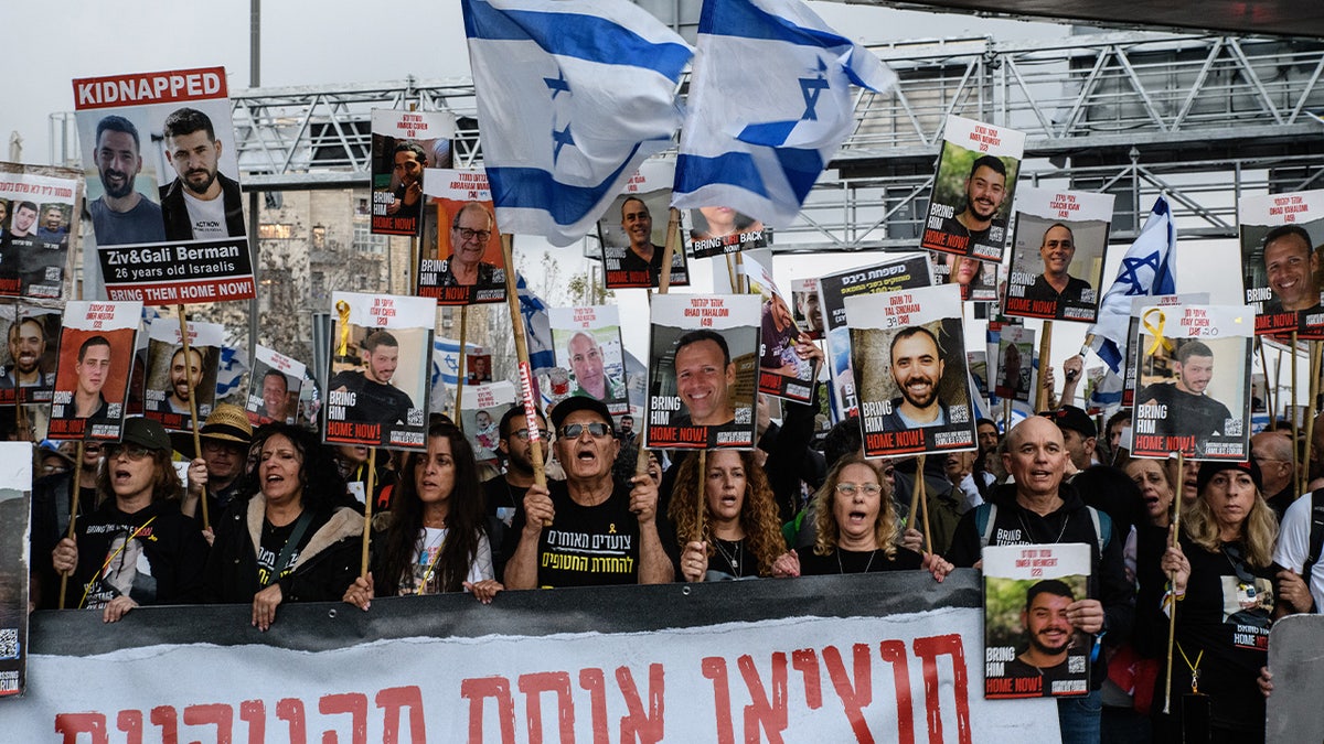 israeli hostages' families march i