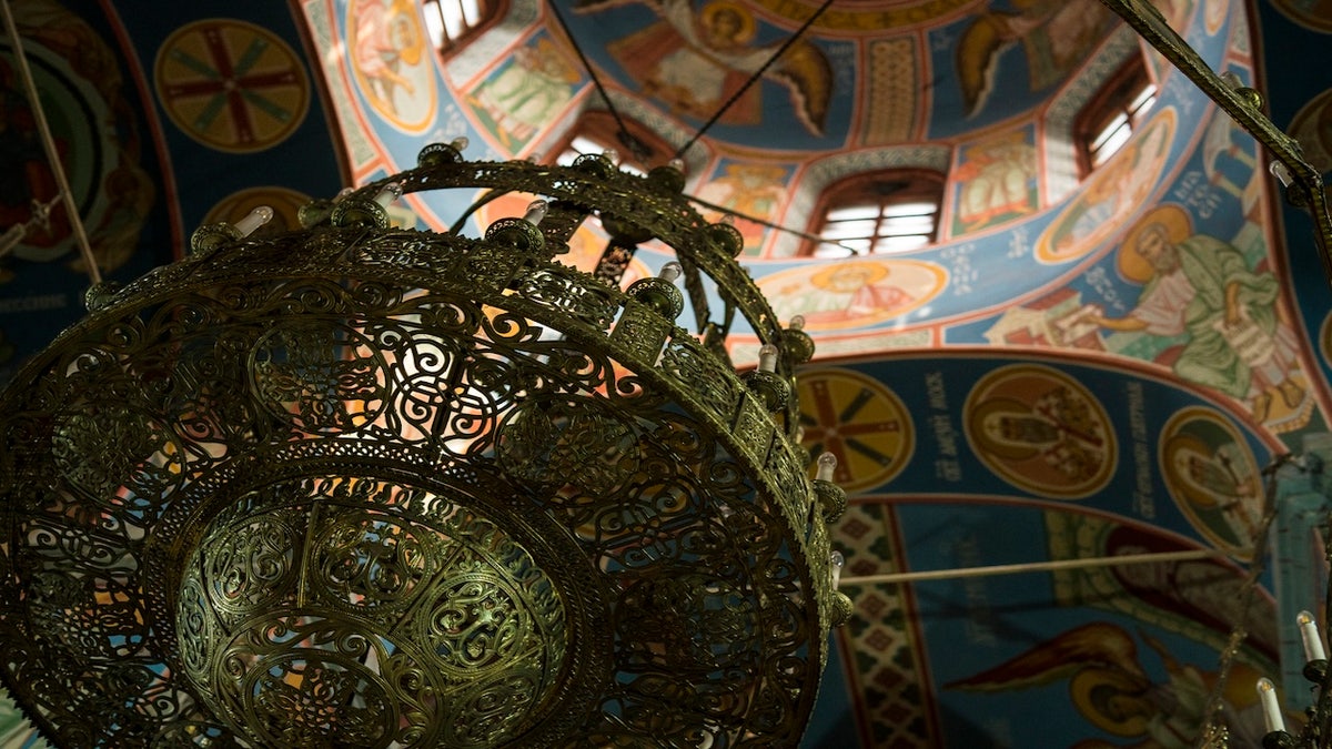 Interior de uma igreja ortodoxa