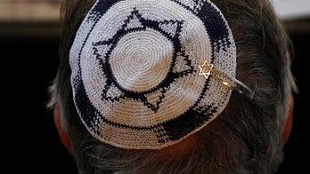 US commission ends Saudi trip early after Jewish chair told to remove kippah head covering