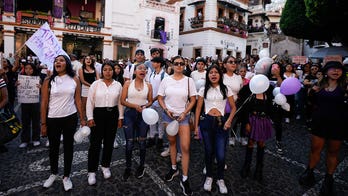 Mexican mob fatally beats woman suspected of kidnapping and killing 8-year-old girl