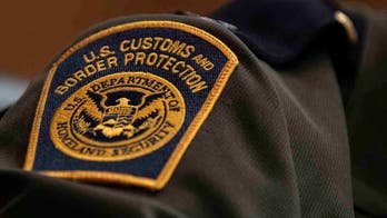 Ex-border officer pleads guilty to smuggling migrants into US, accepting bribes