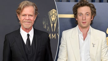 William H. Macy tells Jeremy Allen White to put his 'pants on' after underwear ad