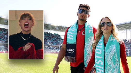 Patrick, Brittany Mahomes tease Taylor Swift appearance at Kansas City Current match