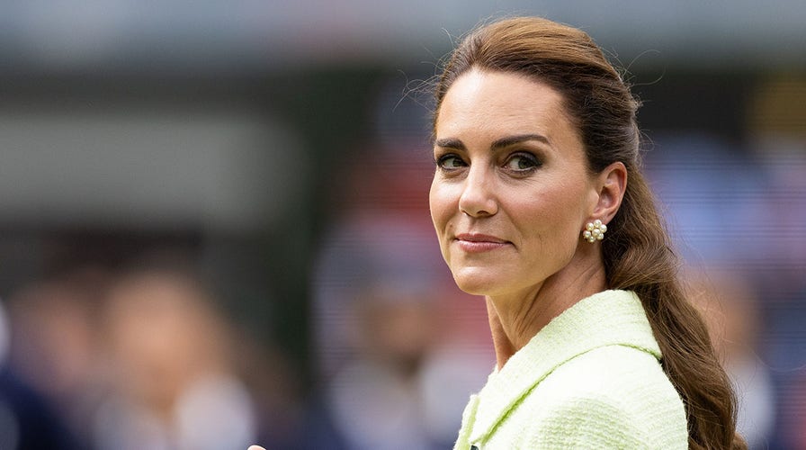 Kate Middleton’s editing experiment stirs up a royal photo fiasco