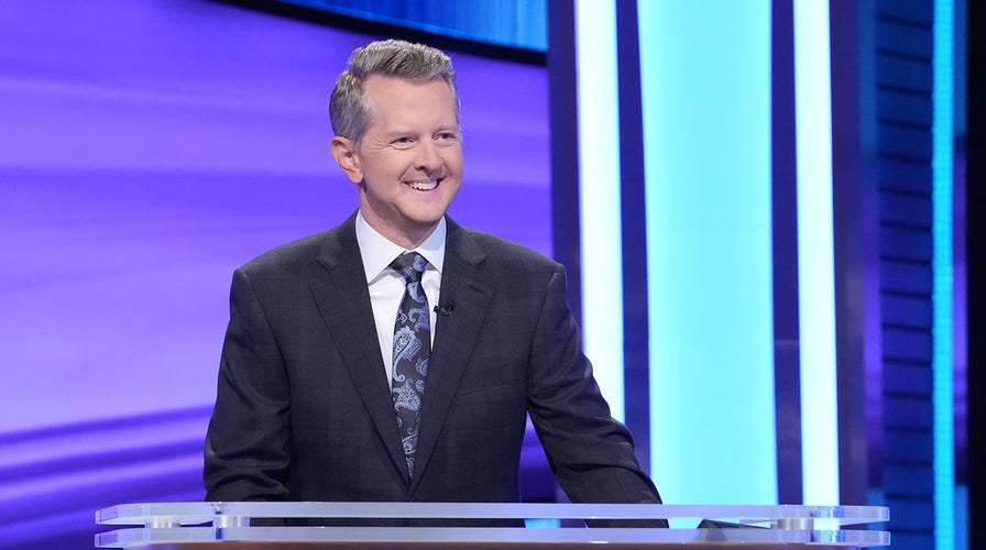 Watch All Three 'Jeopardy' Contestants Finish With $0 | Decider