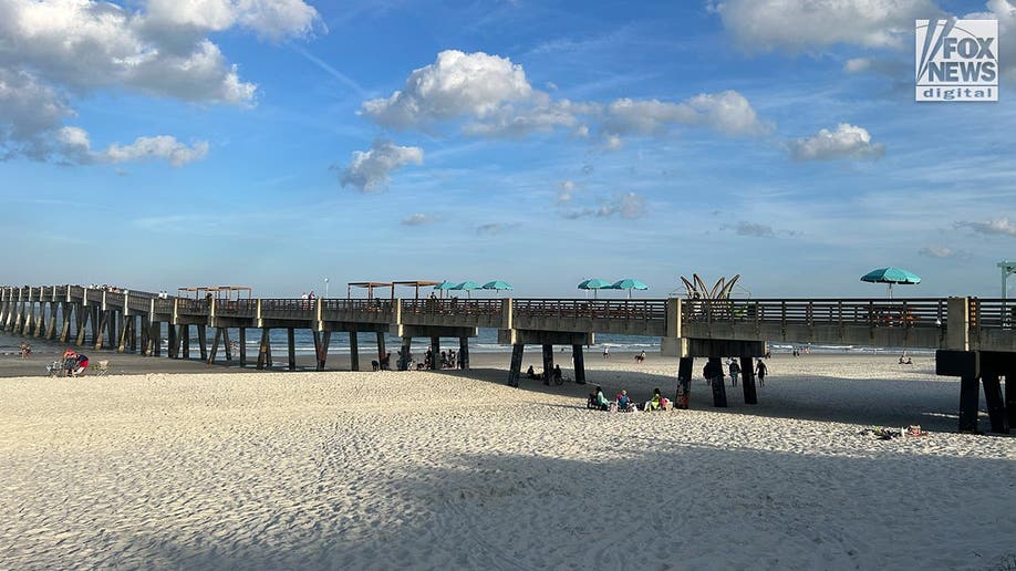 pier on Jacksonville Beach