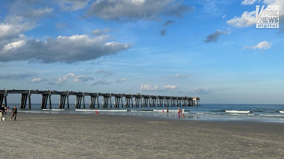 pier on Jacksonville Beach