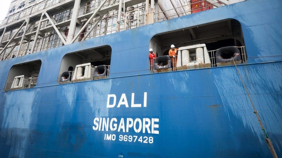 Dali Singapore container ship