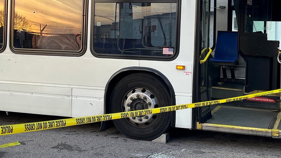 Philadelphia bus stop shooting ends with teen dead, 4 other people wounded, police say