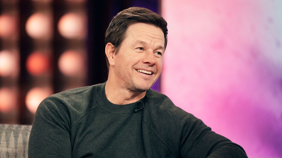 Mark Wahlberg refuses surgery on injured knee: ‘Not my thing’