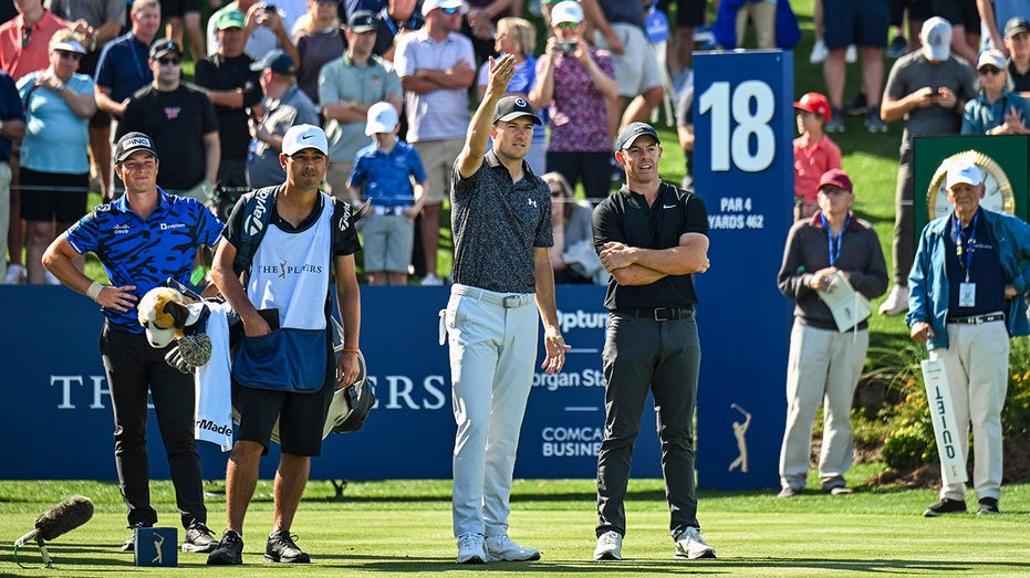 Rory McIlroy, Jordan Spieth, Viktor Hovland have spirited debate over penalty drop during The Players