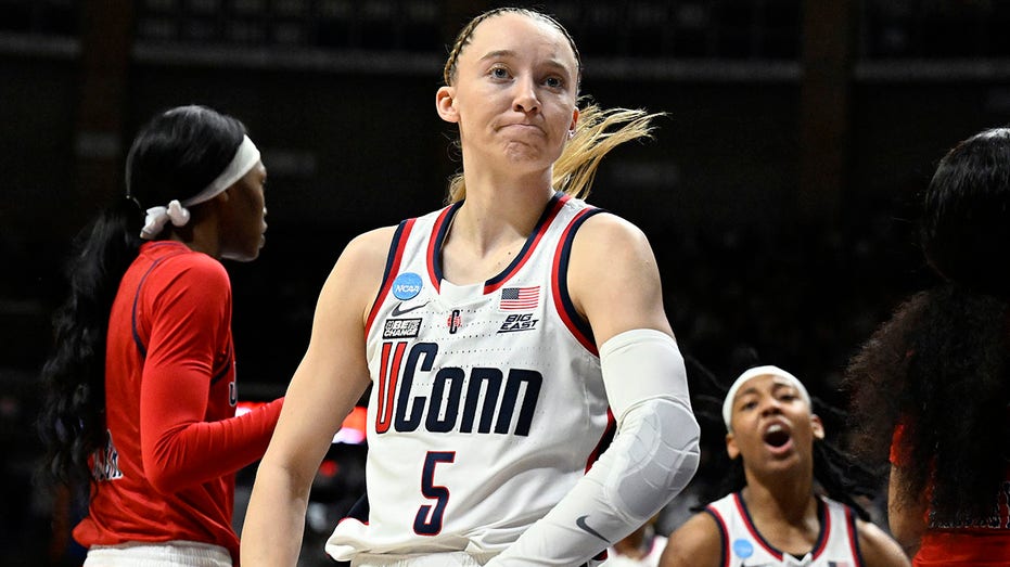 UConn’s Paige Bueckers ‘best player in America,’ coach Geno Auriemma says