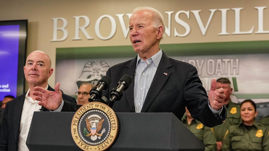 Read more about the article Border Patrol union mocks Biden over Texas visit: ‘Call a lid, hit beach, take nap’