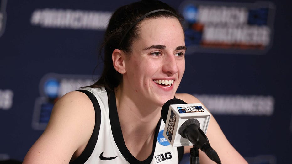 Iowa’s Caitlin Clark makes bold statement after early tournament victory