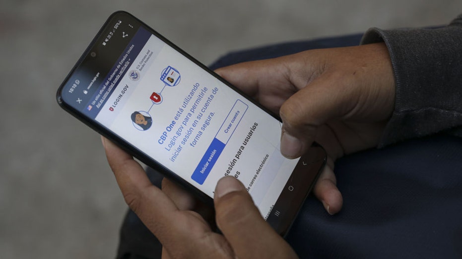 Border Patrol mobile app for migrants seeking entry into US controversial on both sides of immigration debate