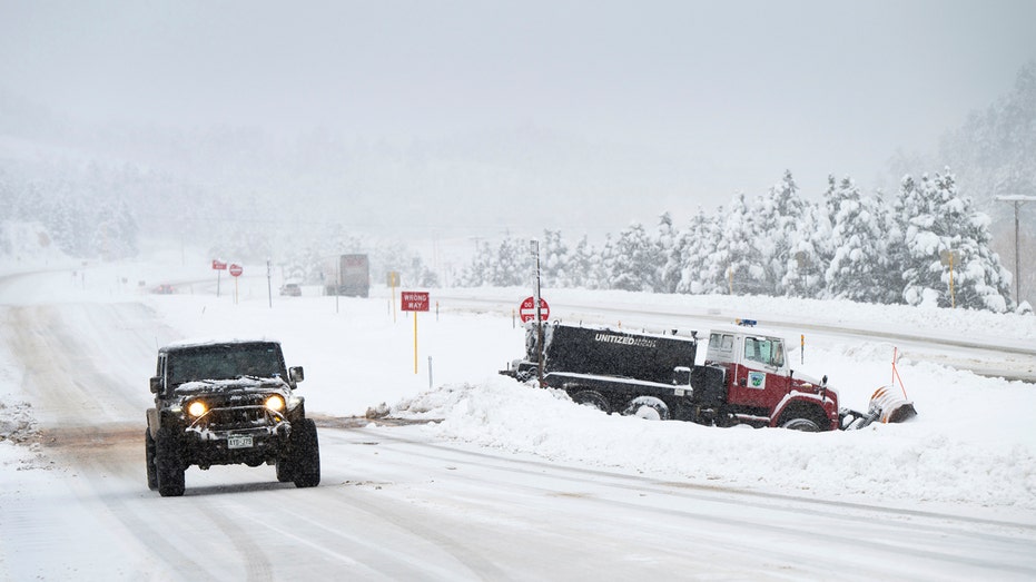 Mass power outages reported as freak Colorado snowstorm subsides
